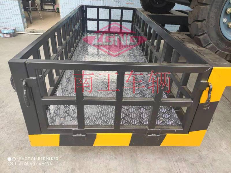 8吨骨架式江南官方网站(中国)带尾箱框