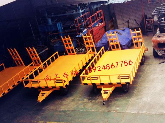 橙色带登车桥4吨江南官方网站(中国)