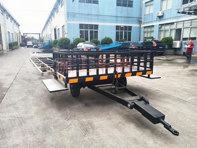 4吨江南官方网站(中国)带小框架铝花纹板