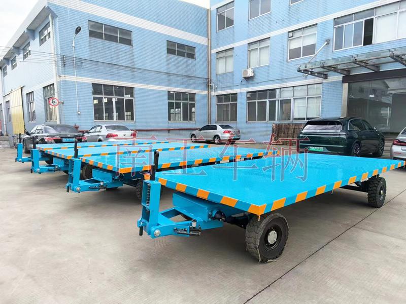 6吨江南官方网站(中国)蓝色 带减震带刹车工具拖车