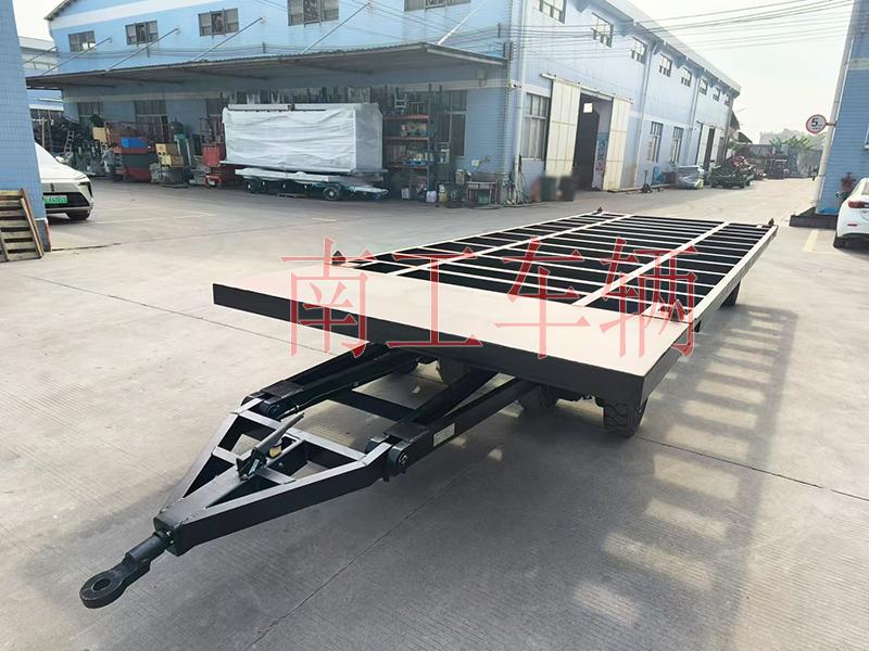 12吨骨架式江南官方网站(中国) 带角锁刹车全挂车