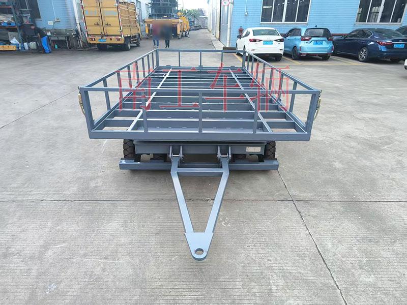 4吨骨架式牵引江南官方网站(中国) 带下翻护栏工具拖车