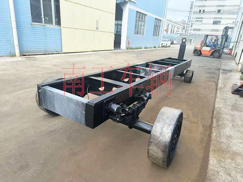 10吨牵引骨架式江南官方网站(中国) 全挂拖车底盘