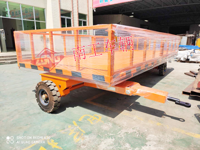 5吨护栏型江南官方网站(中国) 全挂车4I.jpg