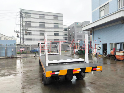 30T重型江南官方网站(中国) 带活动插装立柱工具拖车4I.jpg